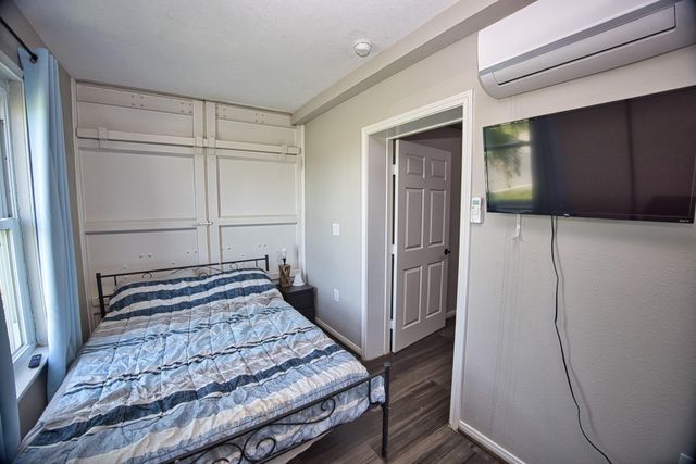 4016 Las Palmas Street, Galveston, TX 77554