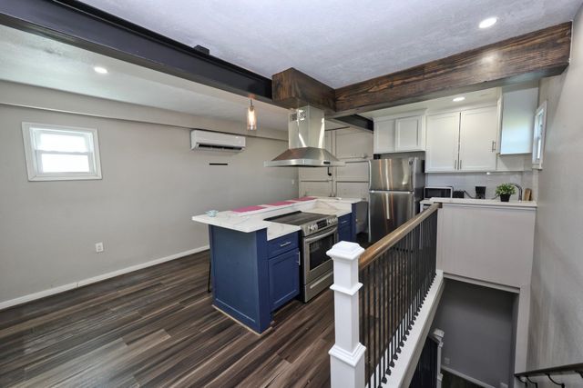 4016 Las Palmas Street, Galveston, TX 77554