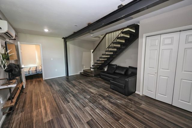 4016 Las Palmas Street, Galveston, TX 77554