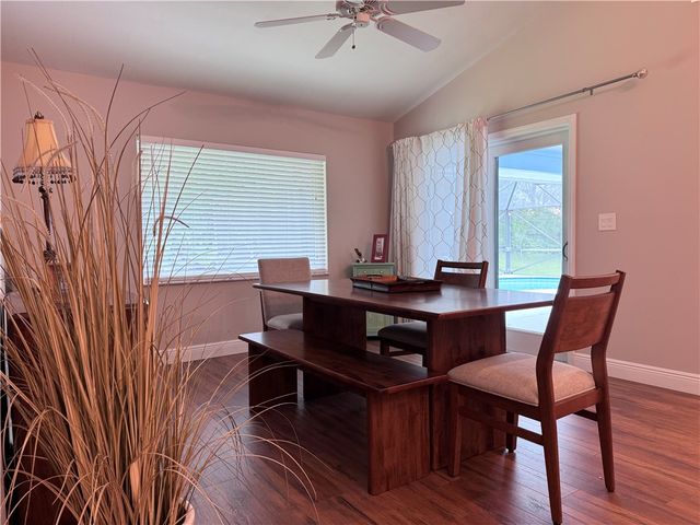 610 39th Court SW, Vero Beach, FL 32968