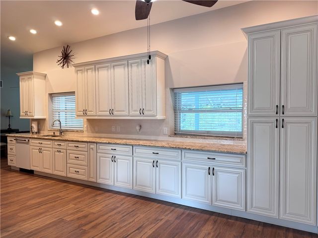 610 39th Court SW, Vero Beach, FL 32968
