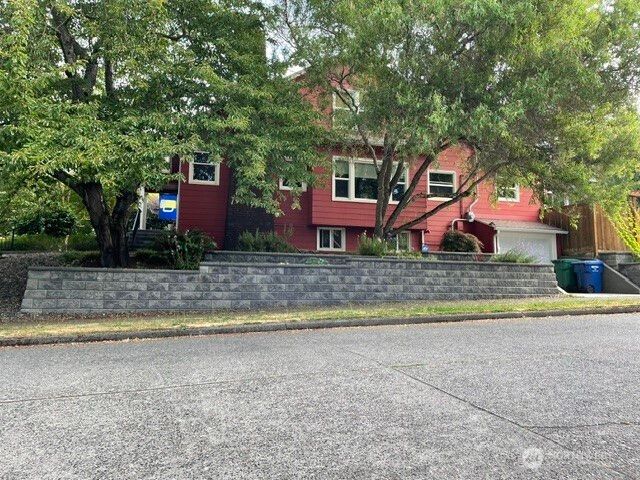 6702 5th Avenue NW, Seattle, WA 98117