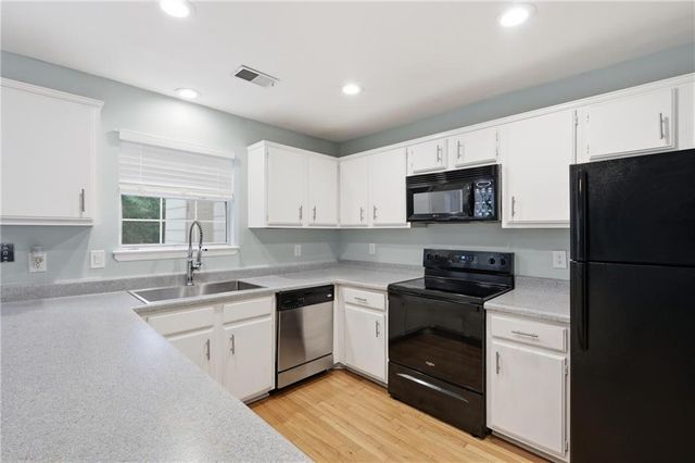 5149 Afton Way SE, Smyrna, GA 30080