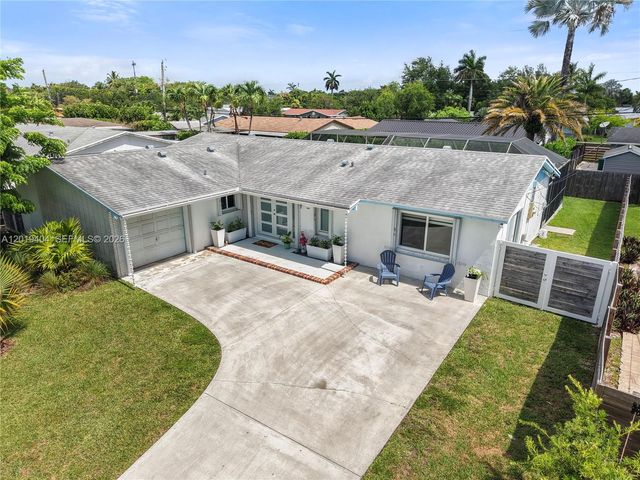 10455 SW 200th St, Cutler Bay, FL 33157