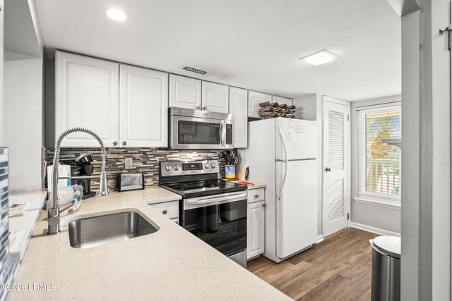 3 Cedar Reef Dr Unit E211, Harbor Island, SC 29920