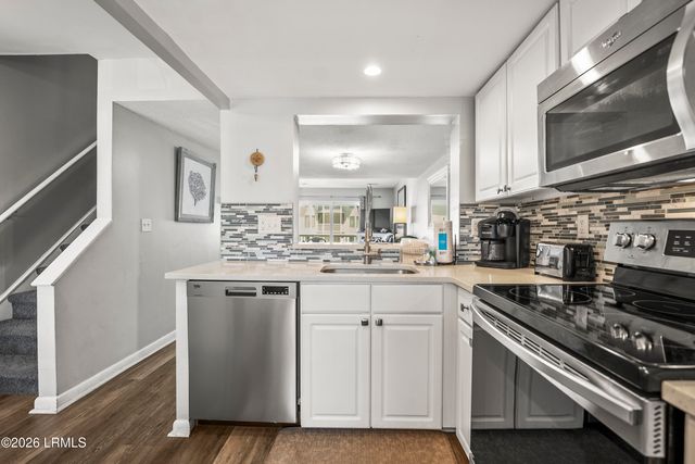 3 Cedar Reef Dr Unit E211, Harbor Island, SC 29920