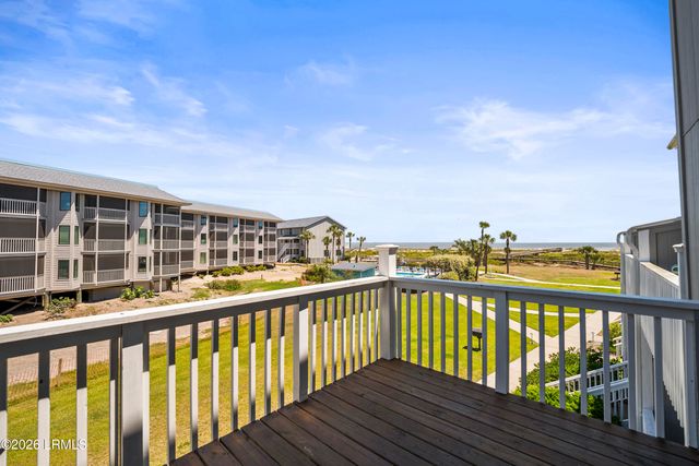 3 Cedar Reef Dr Unit E211, Harbor Island, SC 29920