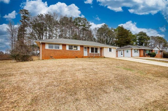 1924 Mural Circle, Morrow, GA 30260