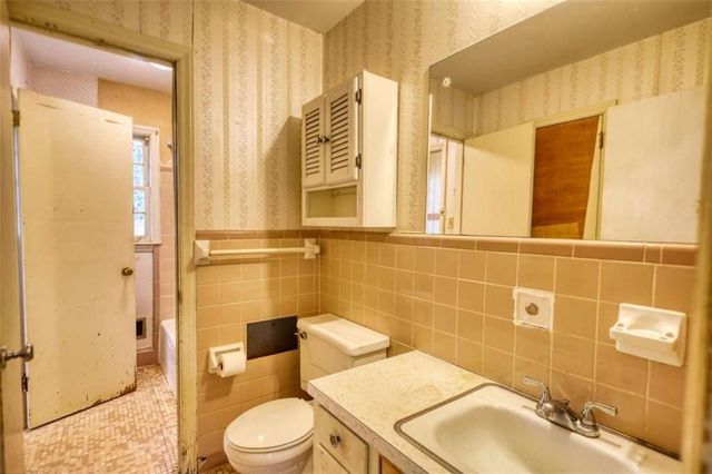 1924 Mural Circle, Morrow, GA 30260