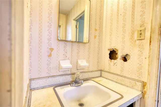 1924 Mural Circle, Morrow, GA 30260