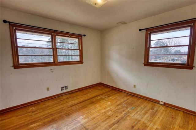 1924 Mural Circle, Morrow, GA 30260