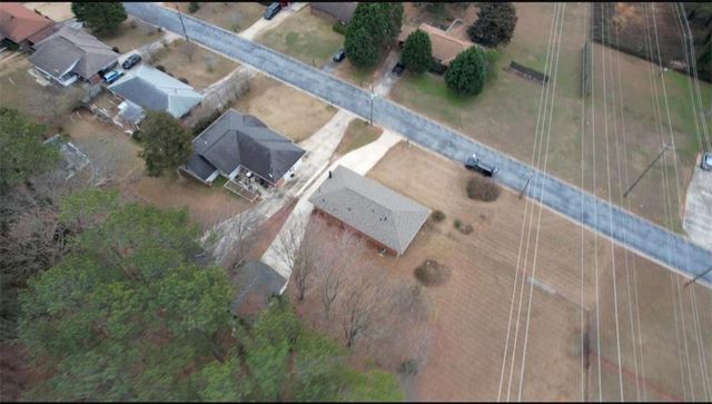 1924 Mural Circle, Morrow, GA 30260