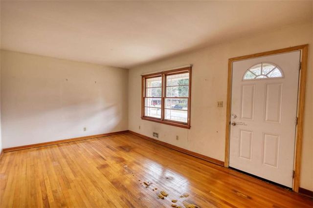 1924 Mural Circle, Morrow, GA 30260