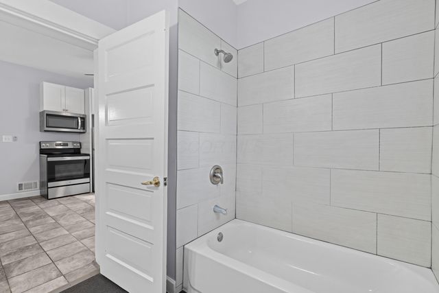 339 E Sycamore Street, Columbus, OH 43206