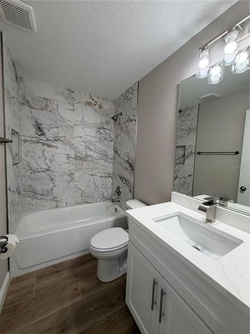 1438 LAKE HARNEY, Geneva, FL 32732