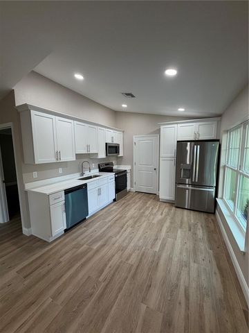 1438 LAKE HARNEY, Geneva, FL 32732