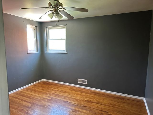 116 Knox St, Scott Twp, PA 15017