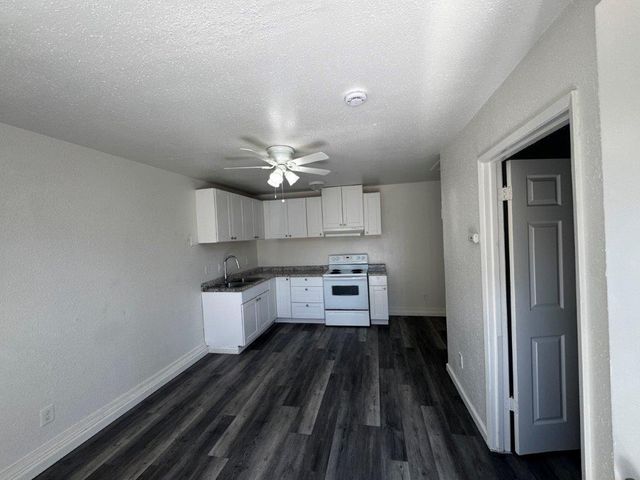 365 N Echo Avenue, Fresno, CA 93701