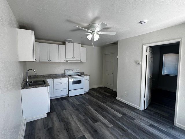 365 N Echo Avenue, Fresno, CA 93701
