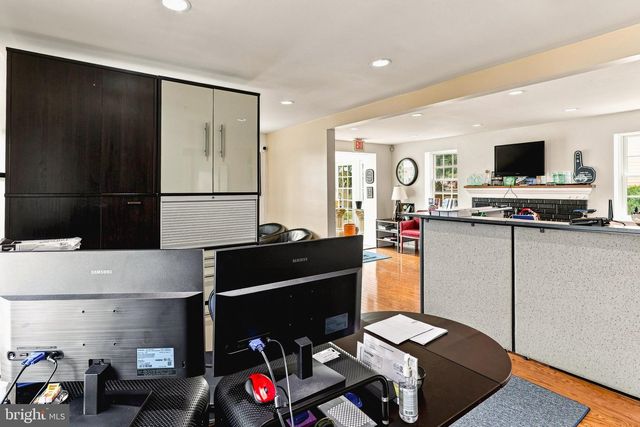 891 PARKWAY AVE, Ewing, NJ 08618