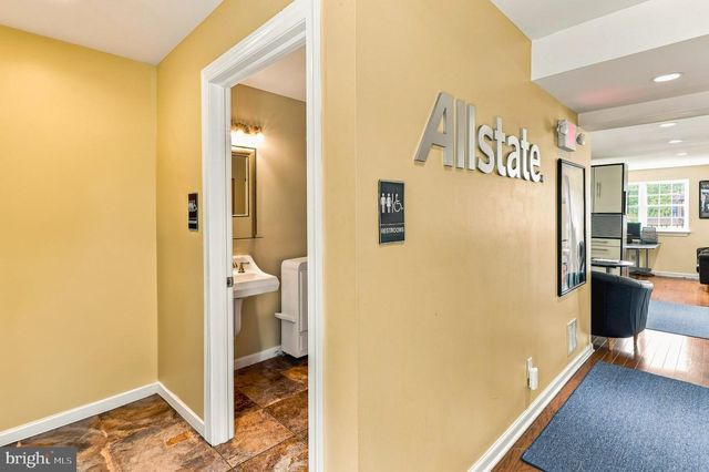 891 PARKWAY AVE, Ewing, NJ 08618