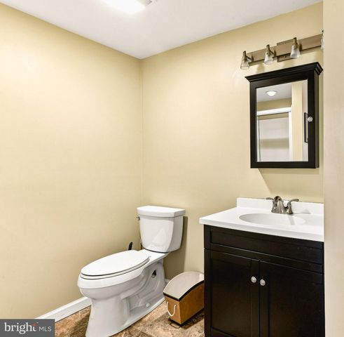 891 PARKWAY AVE, Ewing, NJ 08618