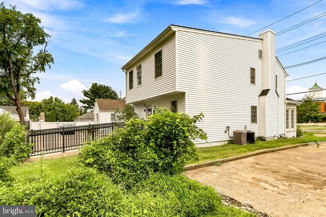 891 PARKWAY AVE, Ewing, NJ 08618