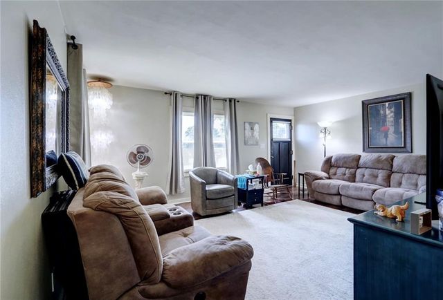 215 E Walnut Street, Waverly, MO 64096