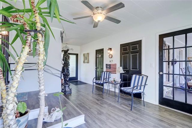 215 E Walnut Street, Waverly, MO 64096