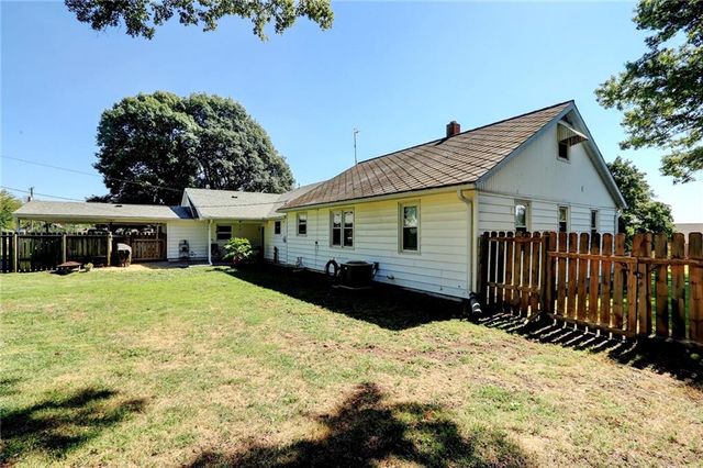 215 E Walnut Street, Waverly, MO 64096