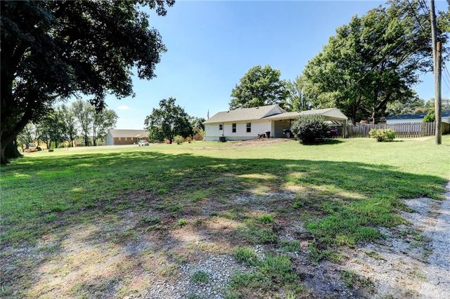 215 E Walnut Street, Waverly, MO 64096