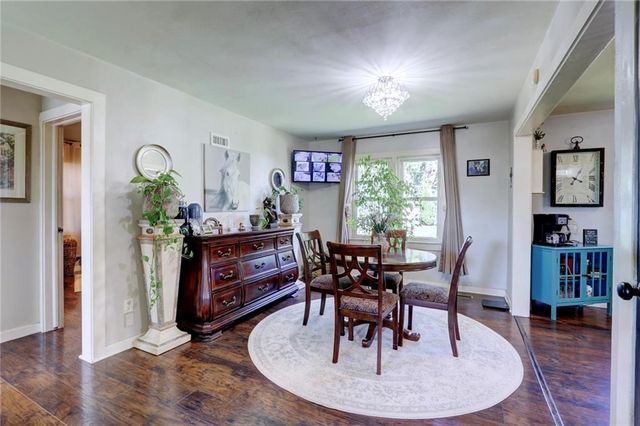 215 E Walnut Street, Waverly, MO 64096