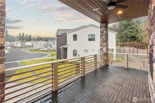 19 3853 95th Avenue E, Edgewood, WA 98371