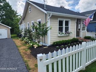 97 Asbury Avenue, Atlantic Highlands, NJ 07716