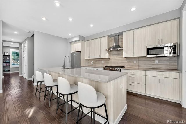 3237 S Bannock Street, Englewood, CO 80110