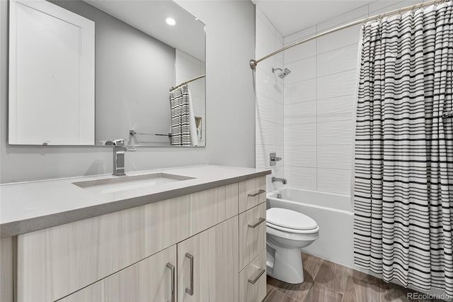 3237 S Bannock Street, Englewood, CO 80110