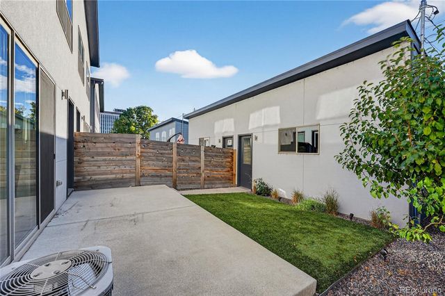 3237 S Bannock Street, Englewood, CO 80110