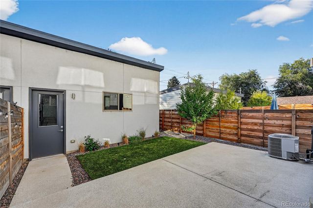 3237 S Bannock Street, Englewood, CO 80110