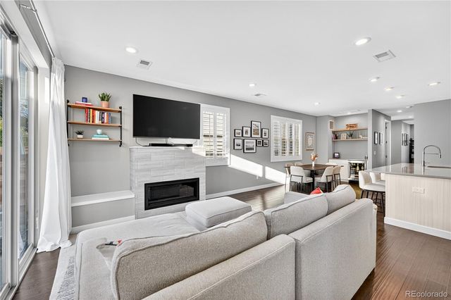 3237 S Bannock Street, Englewood, CO 80110