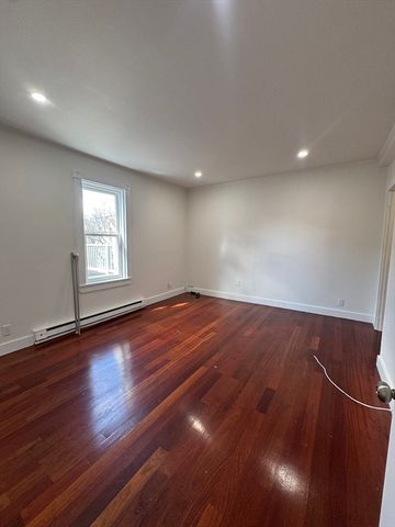 16 Cottage St 2, Lynn, MA 01905