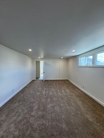 16 Cottage St 2, Lynn, MA 01905