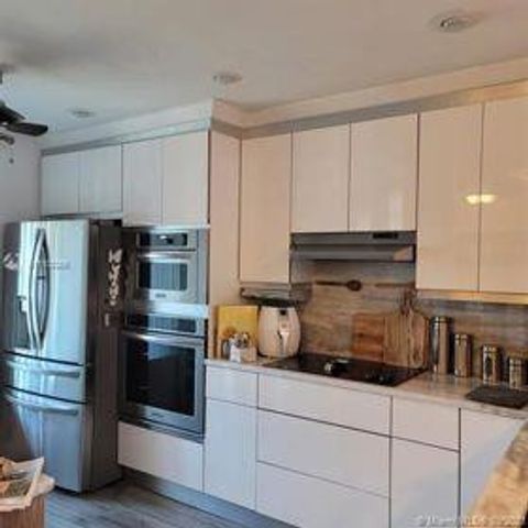 9335 NW 45th Street 9335, Sunrise, FL 33351