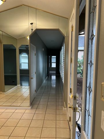 19042 Pebble Run, Woodbridge, CA 95258