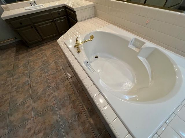 19042 Pebble Run, Woodbridge, CA 95258