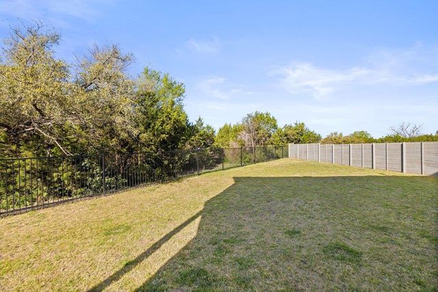 440 Wolf Springs RD, Georgetown, TX 78628