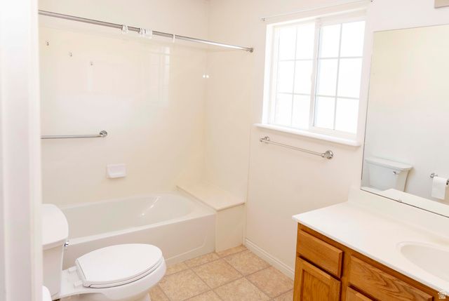 3884 W SAGE MEADOW DR, South Jordan, UT 84009