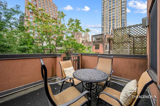 345 E 50th St Apt 5C, New York City, NY 10022