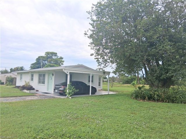 117 Coolidge AVE, Lehigh Acres, FL 33936