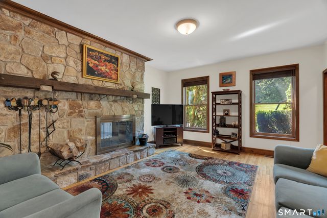 194 Quaker Farms Road, Oxford, CT 06478