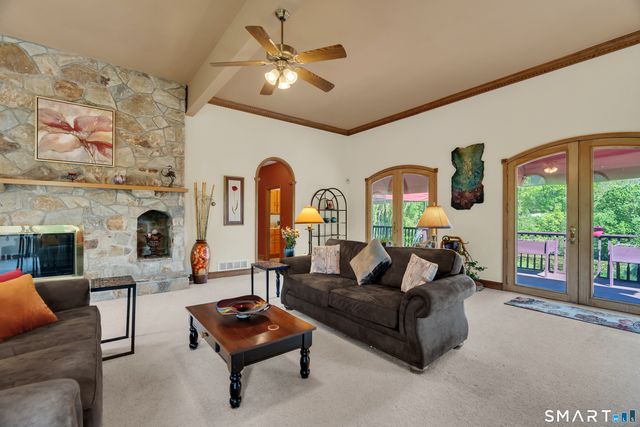194 Quaker Farms Road, Oxford, CT 06478